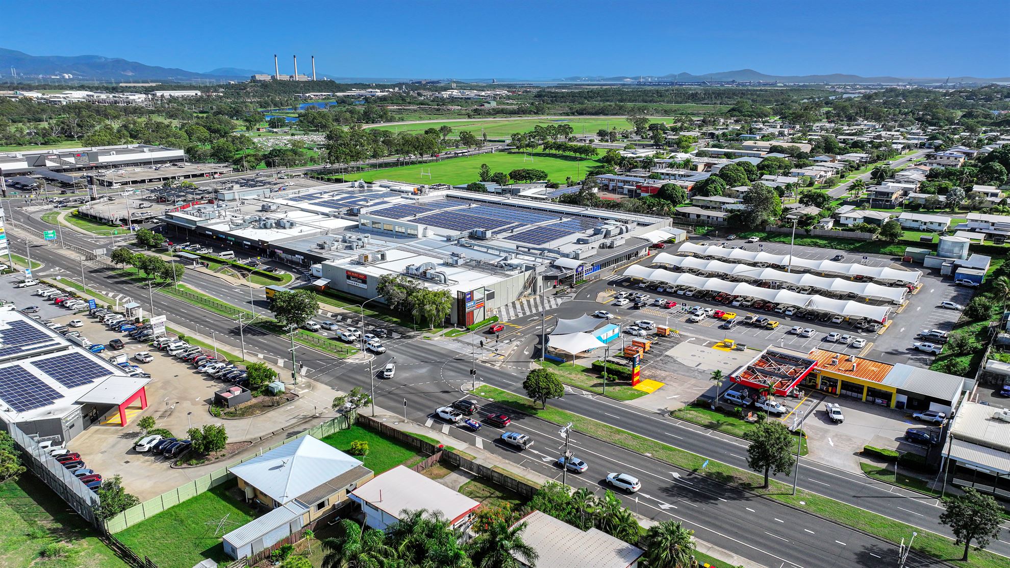Gladstone Centre Plaza